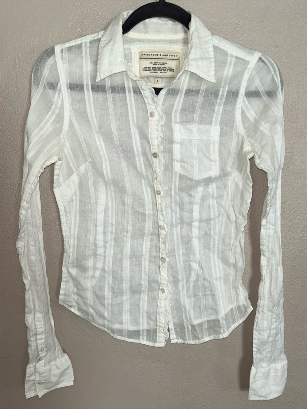 Abercrombie & Fitch y2k moose White Sheer Striped ruffle Button-Front Top